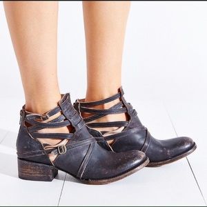 Freebird Stair Leather Distressed Strappy Boot sz9